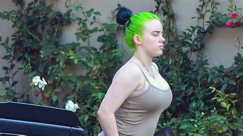 billie eilish showing boobs